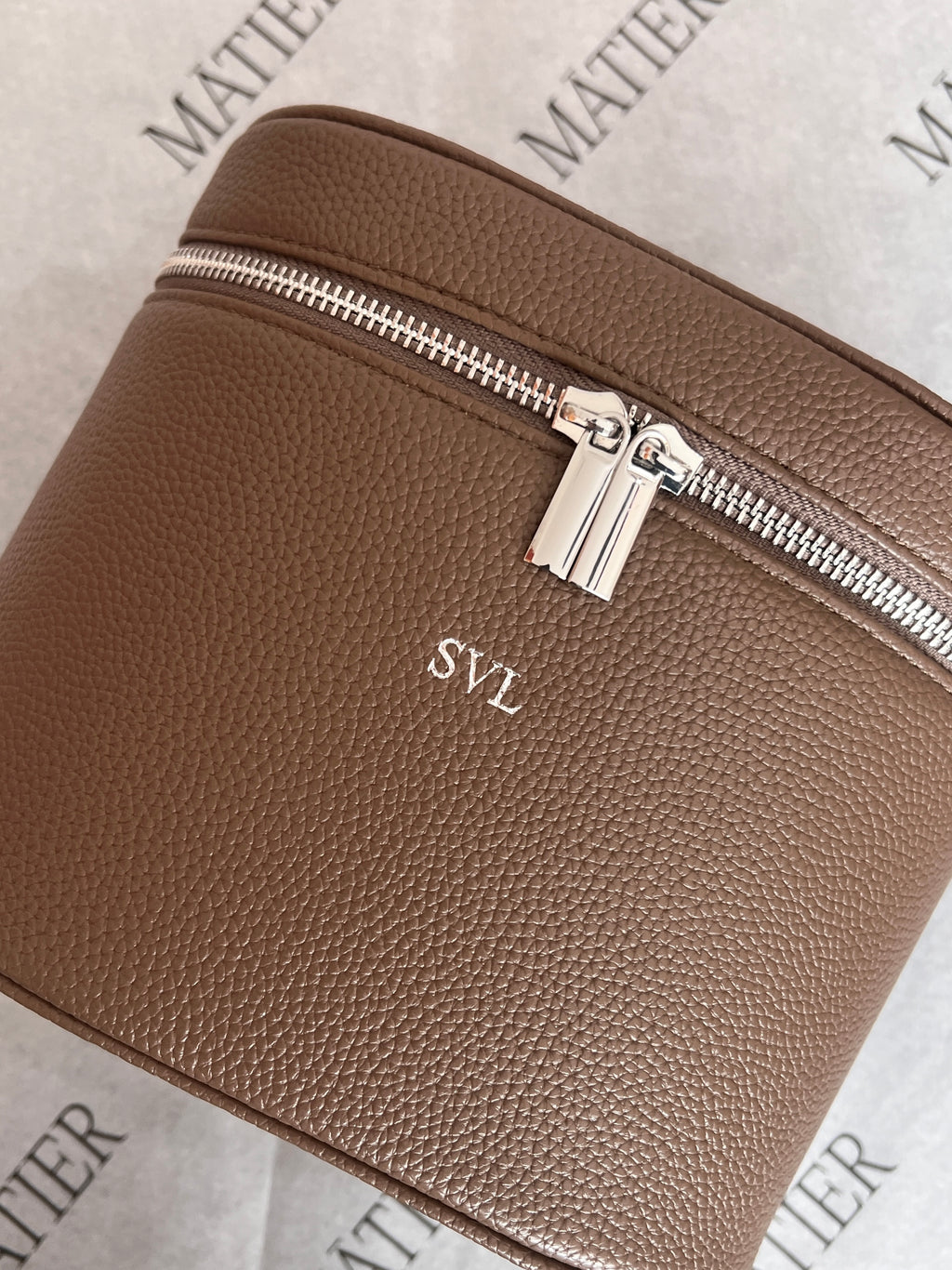 VANITY BAG TAUPE